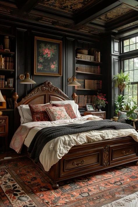 Dark Bedroom Accent Wall, Interior Cottagecore, Academia Aesthetic Bedroom, Dark Cottagecore Bedroom, Apartment Eclectic, Dark Academia Bedroom Ideas, Dark Maximalism, Kitchen Eclectic, Cozy Maximalism