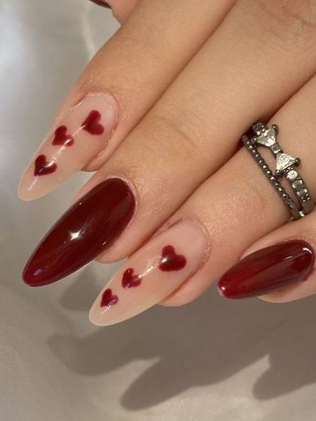 valentines day acrylic nails: simple heart accent Heart Nail Designs, Gold Glitter Nails, Hot Pink Nails, Lavender Nails, Valentine Nails, Nail Designs Valentines, Grunge Nails, Nails Desing, Heart Nails