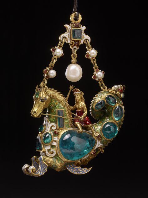 Historical Jewellery, Ancient Jewelry, Emerald Jewelry, Gold Enamel, Sea Glass Jewelry, British Museum, Antique Jewellery, Vintage Jewellery, Amazing Jewelry