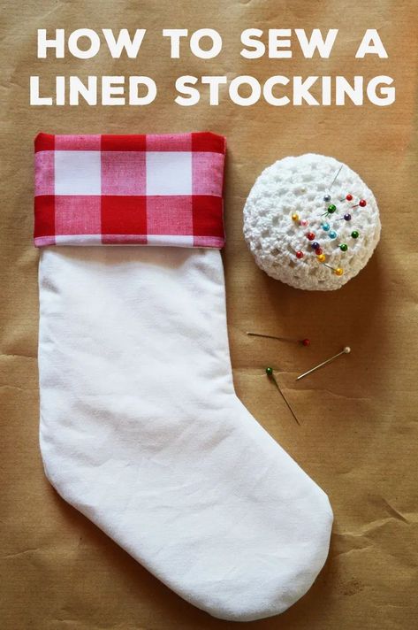 How to sew a lined stocking | Sewing for beginner's series on Crafting Fingers Stocking Sewing Pattern Free, Easy Diy Stockings, Stocking Sewing Pattern, Christmas Stocking Sewing, Stocking Sewing, Easy Christmas Stockings, Stocking Pattern Free, Christmas Stocking Tutorial, Stockings Diy