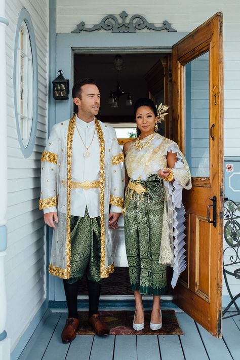 Modern Lao Clothes, Burmese Traditional Clothing, Lao Wedding Outfit, Lao Wedding Ceremony, Khmer Wedding Ceremony, Laos Wedding Dress, Khmer Wedding Outfits, Laotian Wedding, Cambodian Outfits