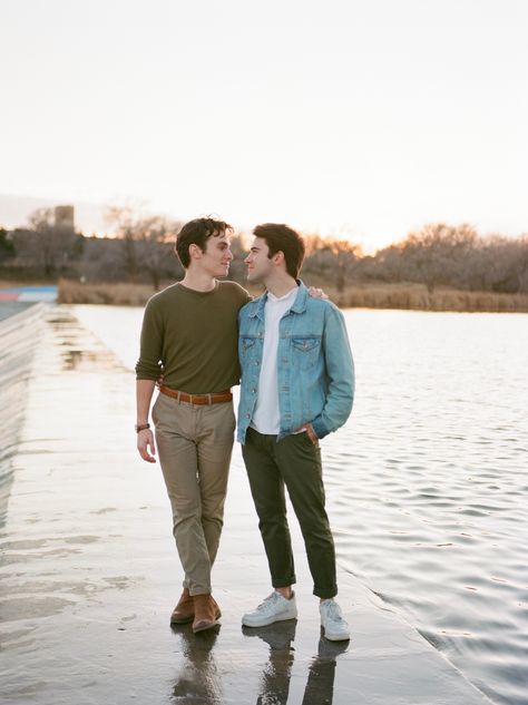 Gay Couple Photoshoot, Happy Together, Kissing Couples, Couple Photoshoot, Gay Love, Man In Love, Couple Portraits, Couples Photoshoot, Engagement Pictures