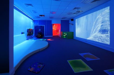 Sensory Deprivation Room, School Sensory Room, Sensory Room Ideas Schools, Sensory Room Ideas For Adults, Sensory Aesthetic, Sensory Lighting, Sensory Cushions, Snoezelen Room, Immersive Room