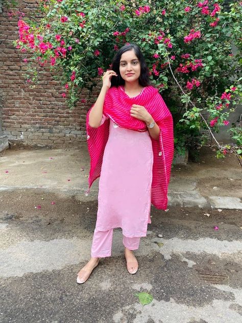 Indo Western Dress For Girls, Western Dresses For Girl, Kurta Pants, Patiyala Suit, Indian Suit, Suit Combinations, Pink Kurta, Ethnic Suit, Indo Western Dress