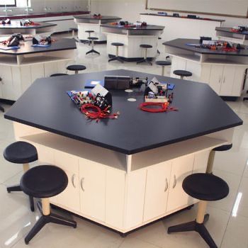 Lab Furniture Design, Physics Lab Design, Physics Lab Decoration Ideas, Futuristic Classroom, Science Lab Classroom, Elementary Science Classroom, Physics Lab, Middle School Science Classroom, Math Lab