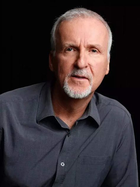 Taking a look at James Cameron’s best films Check more at https://geniusceleb.com/taking-a-look-at-james-camerons-best-films/ Best Films, Video Call With Boyfriend Screen Photo, Screen Photo, James Cameron, Adam Levine, Important People, Video Call, Titanic, Look At