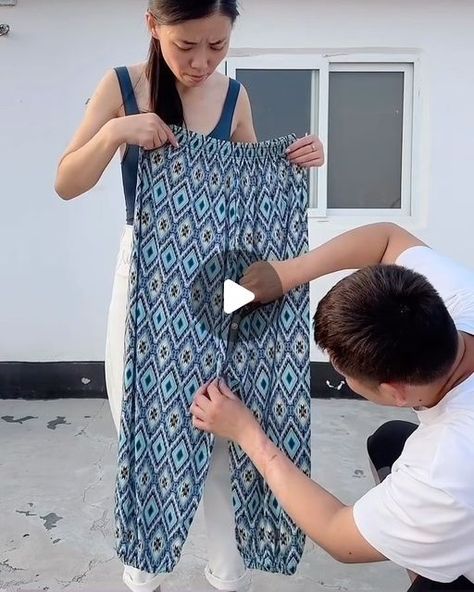 Refashion Clothes Tutorial, Clothes Upcycle, Clothes Hacks, Easy Dress Sewing Patterns, Sewing Blouses, Gaun Fashion, Sewing Clothes Women, Diy Fashion Clothing, Diy Clothes Life Hacks