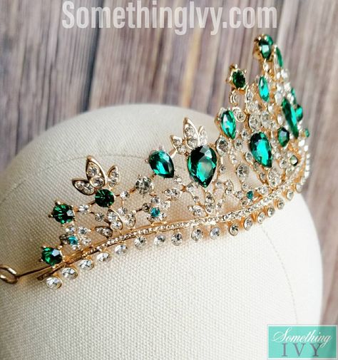 Emerald Green And Gold Sweet 16 Dress, Emerald Green Quince Crown, Green And Gold Sweet 16, Emerald Green Sweet 16, Emerald Green Tiara, Crown Emerald Green, Emerald Green Crown, Emerald Quince, Green Sweet 16