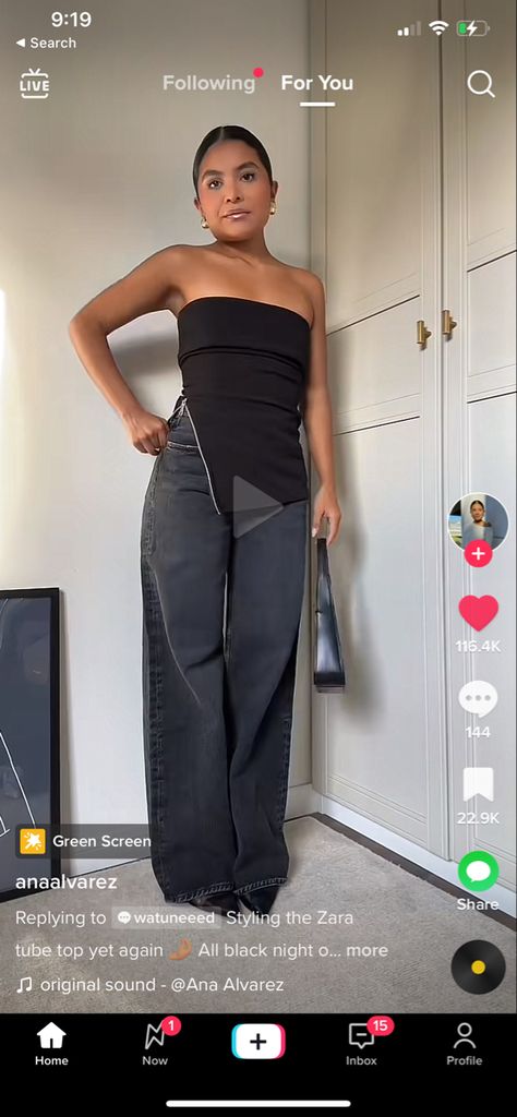 Zara Tube Top Outfit, Strapless Top Outfit Night, Zipper Top Outfit, Strapless Top Outfit, Going Out Winter Outfits, Zara Tube Top, Tube Top Outfit, Tube Top Outfits, New York Outfit