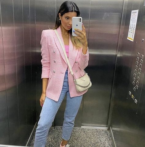 Pink Boucle Blazer Outfit, Zara Pink Tweed Blazer Outfit, Pastel Pink Blazer Outfit, Pink Tweed Blazer Outfit, Pink Tweed Outfit, Pink Blazer Jeans, Tweed Blazer Outfit, Tweed Outfits, Pink Blazer Outfit