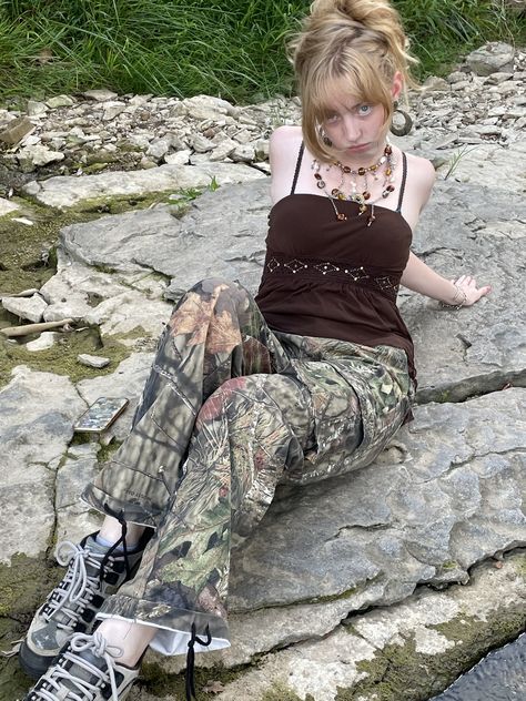 mossy oak camo pants Mossy Oak Pants Outfit, Y2k Camo Pants Outfit, Realtree Pants Outfit, Camo Pants Aesthetic, Realtree Camo Pants Outfit, Real Tree Camo Pants Outfit, Baggy Camo Pants Outfit, Cargo Camo Pants Outfit, Camo Pants Outfits