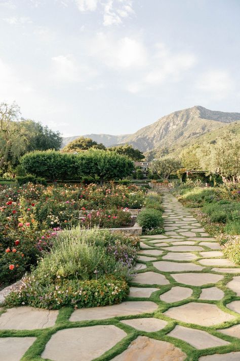 Santa Barbara Wedding Venue: San Ysidro Ranch - oliviamarshall.com Rosewood Miramar, San Ysidro Ranch Wedding, Most Beautiful Wedding Venues, Santa Barbara Wedding Venue, Calamigos Ranch Wedding, Downtown Santa Barbara, San Ysidro Ranch, Santa Barbara Courthouse, Calamigos Ranch