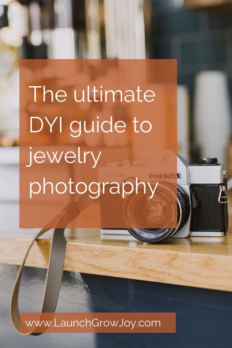 The ultimate DIY guide to jewelry photography Photographing Jewelry, Jewelry Making Business, Clean Gold Jewelry, Black Gold Jewelry, Jewelry Organizer Box, Best Jewelry Stores, Jewelry Photography, Amber Jewelry, Diy Schmuck