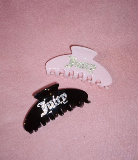 Juicy Couture Aesthetic, 2000s Accessories, Trashy Y2k Aesthetic, Juicy Couture Clothes, Juice Couture, Emi Jay, Pink Snow, Y2k Accessories, Trashy Y2k