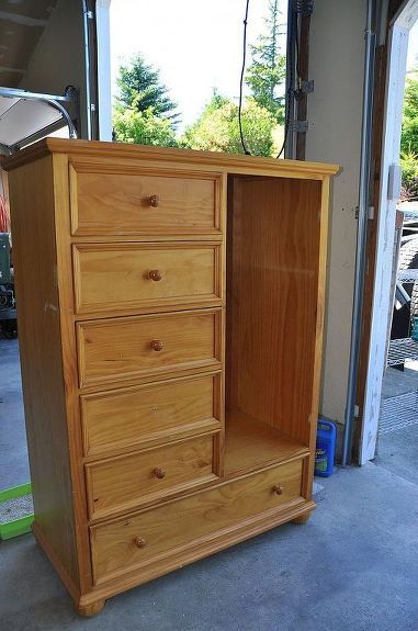 This pine dresser had seen finer days, but it was looking pretty sad at this point Wallpaper On Furniture, Painting Plastic Chairs, Dresser Turned, Furniture Repurposing, Upcycle Chair, Pine Cabinet, Shabby Chic Modern, Art Deco Dresser, Armoire Makeover