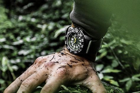 Mudmaster G Shock, Military Watches For Men, Tactical Watches For Men, Best Military Watch, Military Tactical Watches, Men's Bedroom, Tactical Watch, Outdoor Watch, Army Watches