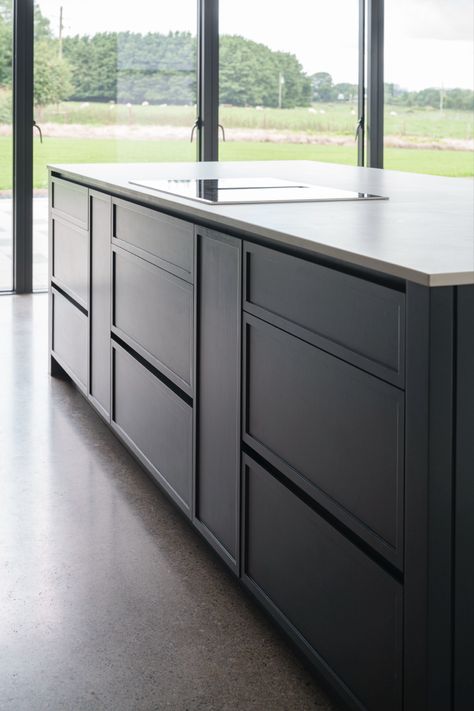 Slim shaker island with finger pull handle Slim Shaker Cabinets Kitchen, Shaker Kitchen Handles, Slim Shaker Kitchen, Slim Kitchen Cabinet, Shaker Island, Modern Shaker Kitchen Cabinets, Modern Shaker Cabinets, Shaker Kitchen Island, Slim Shaker Cabinet