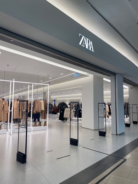 Zara Interior Design, Zara Store Interior, Zara Store Aesthetic, Zara Store Design, Shopping Astetic, Zara Interior, Luxury Shopping Aesthetic, Zara Aesthetic, Zara Shopping