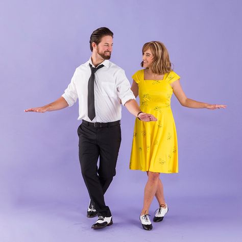 Dance Through Halloween With This La La Land Couples Costume Rock And Roll Halloween Costumes, Couples Costumes For Halloween, Couples Costume Ideas, Easy Couples Costumes, Couples Costumes Creative, 50s Costume, Couples Halloween Costumes, Diy Couples Costumes, Teen Halloween