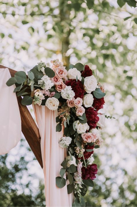 Burgundy Blush And White Wedding, Burgundy Flower Table Decor, Maroon And Blush Pink Wedding Decor, Mauve And Red Wedding, Maroon And Dusty Pink Wedding, Burgundy Light Pink Wedding, Burgundy Blush And Green Wedding, Burgundy And Blush Wedding Arch, Burgundy Ceremony Decor