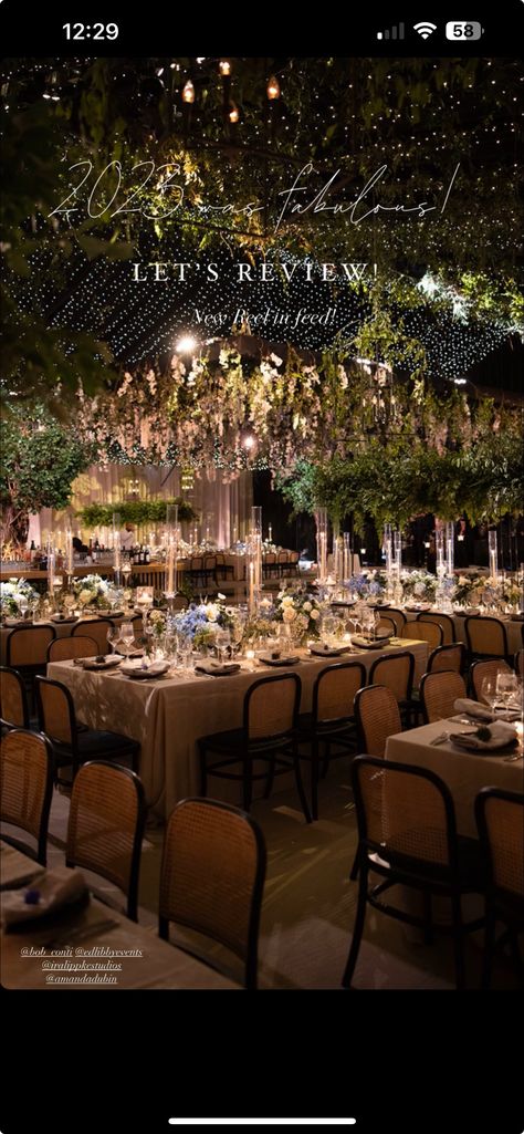 Ball Event Decor, Wedding Ceiling Lights, Ball Wedding Theme, Gala Themes Ideas, Glitz And Glam Wedding, Balcony Wedding, Luxury Event Decor, Gala Themes, Wedding Ceiling