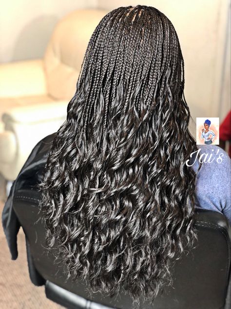 Micro Braids With Curls At The End, Curled Micro Braids, Shoulder Length Micro Braids, Micro Braids Curly Ends, Pick And Drop Braids Hairstyles Curls, French Curl Micro Braids, Microbraid Hairstyles Micro Braids, Micro Pick And Drop Braids, Micro Braids With Curls