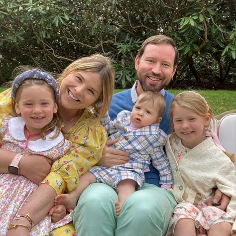 Easter Family Pictures, Laura Bush, Bush Family, Jenna Bush Hager, Jenna Bush, Third Pregnancy, Call My Friend, First Daughter, People Sitting