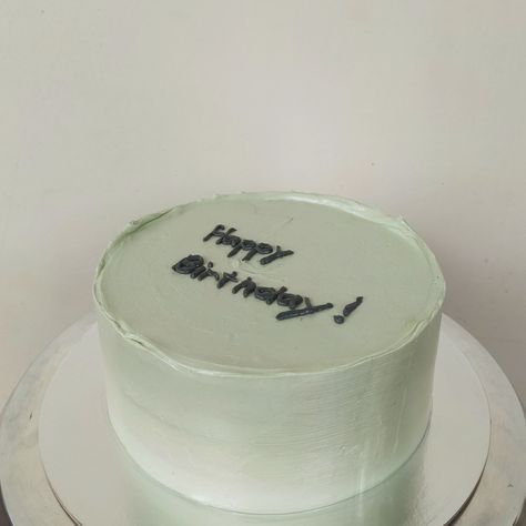 Green, birthday cake, minimal, simple Green Birthday Cakes For Men, Birthday Cake Minimal, Green Bday Cake, Minimal Birthday Cake, Cakes For Guys, Cake Minimal, Minimal Cake, Green Birthday Cakes, Green Birthday