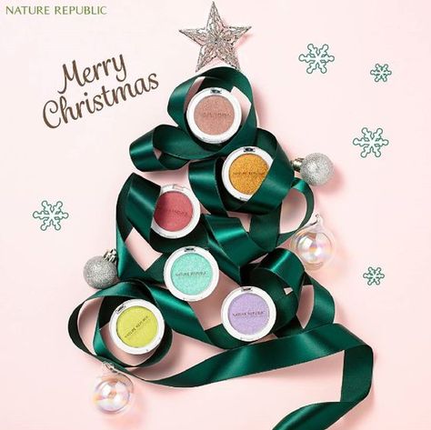 - Christmas Makeup Product Photography, Product Photography Christmas Styling, Product Photography Holiday, Christmas Beauty Products, Christmas Products Photography, Christmas Campaign Advertising, Holiday Product Photography, Christmas Product Photography, Product Shoot Ideas