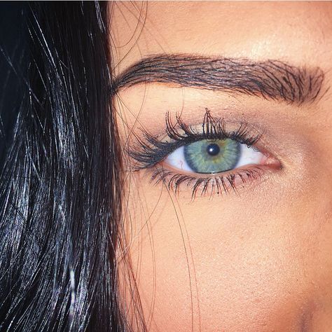 Olhos Hazel Makeup, Beautiful Eyes Color, Natural Lip Colors, Green Makeup, Eye Photography, Aesthetic Eyes, Cute Eyes, Gorgeous Eyes, Makeup Natural