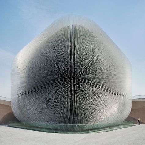 Inspired by this incredible building, which is actually a seed bank!  Click to discover the architect who used out-of-the-box thinking and the simplicity of one idea to create the Seed Cathedral, a piece of extraordinary architecture. #thomasheatherwick #seedcathedral #architecture #thesplashlab Thomas Heatherwick, Architect Design House, Architectural Photographers, Unique Buildings, Structure Design, Sustainable Architecture, Architectural Inspiration, Architecture Fashion, Concept Architecture