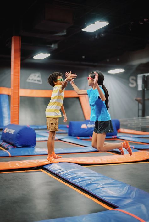 Trampoline Park & Indoor Entertainment with 200 Locations | Sky Zone Trampoline Park Trampoline Indoor, Trampoline Bed, Large Trampoline, Old Trampoline, Factory Photography, Trampoline Parks, Sky Zone, Park Games, Indoor Trampoline