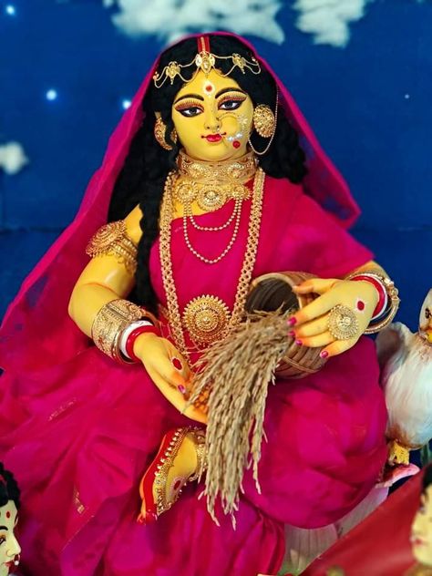 Bijoya Dashami Images, Saraswati Picture, Lakshmi Photos, Bharatanatyam Poses, Lord Durga, Bengali Culture, Goddess Makeup, Radha Krishna Holi, Indian Goddess Kali