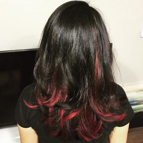 Red Highlights On Black Wavy Hair, Black Hair With Red Tips, Vibrant Red Highlights, Highlight Hair Ideas, Red Hair Streaks, Highlights Styles, Red Hair Tips, Flame Hair, Hire Style