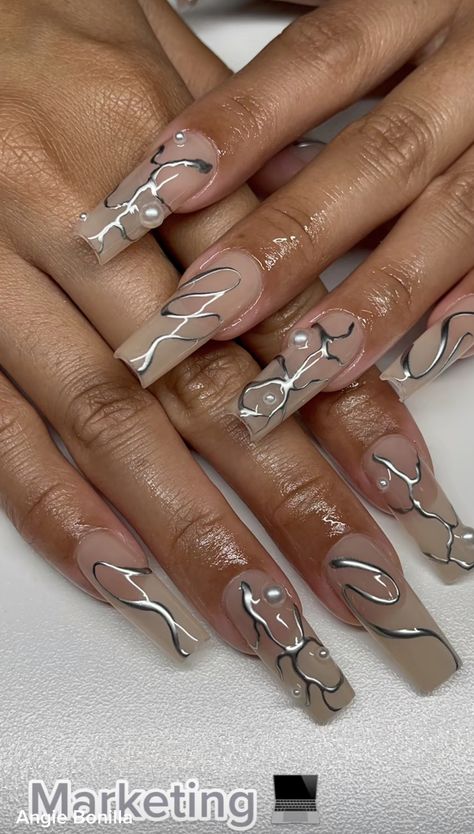 Simple Crystal Nails, Euphoria Acrylic Nails, Melted Metal Nails, 2000 Inspired Nails, Chrome Abstract Nails, Liquid Metal Nails, Molten Metal Nails, Chrome Swirl Nails, Metallic Acrylic Nails