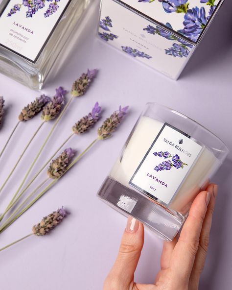 Candle Photography Ideas, Candle Photoshoot, Minimalist Candles, Lavender Aesthetic, Candles Photography, Lavender Bouquet, Cosmetics Photography, Photo Candles, Lavender Candle