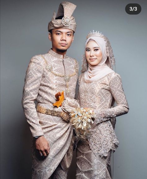 mankajang couture Malay Songket Wedding, Wedding Songket Malay, Malay Wedding Dress Songket, Baju Kahwin Songket, Wedding Dress Songket, Kahwin Melayu, Songket Wedding Dress, Wedding Songket, Dress Songket