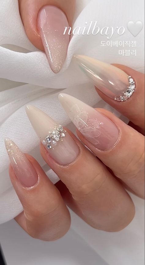 Bridal Nails Designs, Engagement Nails, Quartz Nails, Nails Inspired, Wow Nails, Light Pink Nails, Nail Art Wedding, Bride Nails, Love Energy