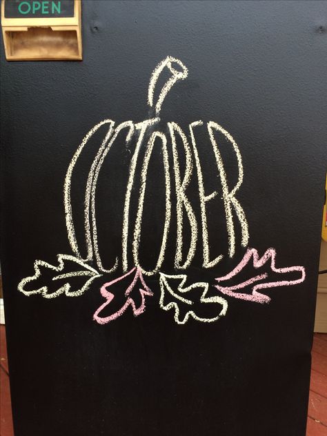 Farmhouse Kitchen Chalkboard, Wall Decor Sayings Quotes, Fall Chalk Art Ideas Easy, Fall Leaf Chalk Art, College Chalkboard Ideas, Call Chalkboard Ideas, Diy Fall Classroom Decor, Fall Chalk Bored Ideas, White Board Fall Ideas