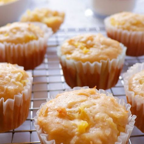 Crushed Pineapple Muffin Recipes, Pineapple Coconut Muffins Recipes, Pineapple Muffins Recipes, Pineapple Slices Recipe, Crushed Pineapple Muffins, Tropical Muffins, Pineapple Coconut Muffins, Coconut Muffin Recipes, Pineapple Coconut Cake