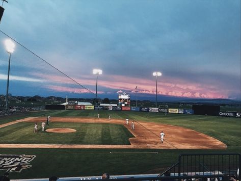 #baseball #sky #skies #vsco #summer #games #aesthetic #mood Baseball Boys Aesthetic, Games Aesthetic, Vsco Summer, High School Baseball, Baseball Birthday Party, Baseball Pictures, Baseball Boys, Sports Aesthetic, Summer Games