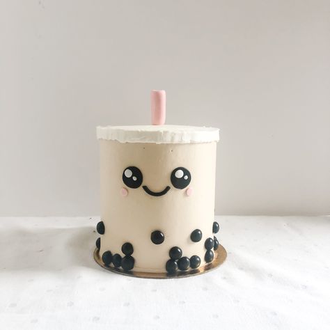 Bobba Tea Cake, Boba Cake Pops, Milk Tea Cake Design, Boba Tea Cake Ideas, Boba Tea Cupcakes, Boba Cupcake, Boba Cake Birthday, Boba Birthday Cake, Boba Birthday Party