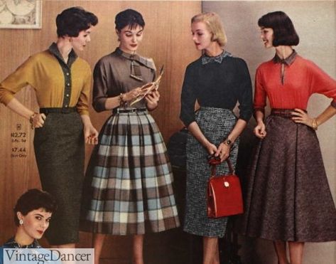 What Did Women Wear in the 1950s? 1950s Fashion Guide Skirts Plaid, Mode Rockabilly, Vintage Fashion Style, 1950s Fashion Women, Skirt Diy, Vintage Fashion 1950s, Model Magazine, Design Moda, Tweed Pencil Skirt