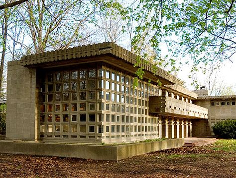 Office Space Apartment, Usonian Style, Residence Architecture, Frank Lloyd Wright Architecture, Frank Lloyd Wright Buildings, Frank Lloyd Wright Design, Frank Lloyd Wright Homes, Brutalism Architecture, Building A Home