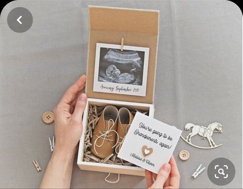 Pregnancy Reveal To Husband, Baby Ultrasound Pictures, Pregnancy Husband, Baby Coming Soon, Pregnancy Announcement To Parents, Baby Announcement To Husband, Godmother Proposal, Creative Pregnancy Announcement, Baby Memory Box