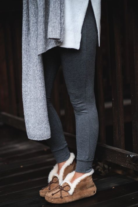 grey toned cozy loungewear and slippers #fallstyle #styleblogger Moccasins Outfit, Slippers Outfit, Cozy Weekend, Cozy Slippers, Outfit 2020, Roasting Marshmallows, Lounge Outfit, Dallas Fashion, Cozy Loungewear