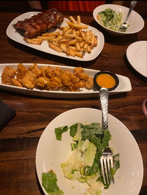 Chillis Restaurant, Longhorn Restaurant, Chilli Bites, Steakhouse Food, Chicken Chilli, Longhorn Steakhouse, Outback Steakhouse, Long Horn, Chicken Bites