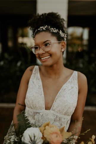 Wedding Makeup With Glasses Brides, Bride In Glasses, Glasses Wedding Bride, Bridal Makeup With Glasses, Natural Curly Updo, Mustard Yellow Color Palette, Forest And Beach, Vegan Mexican Food, Bride Glasses