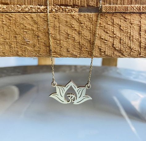 Lotus Flower Jewelry, Buddhist Necklace, Symbol Jewelry, Om Necklace, Lotus Flower Necklace, Accessorize Jewellery, Spiritual Necklace, Yoga Necklace, Lotus Jewelry