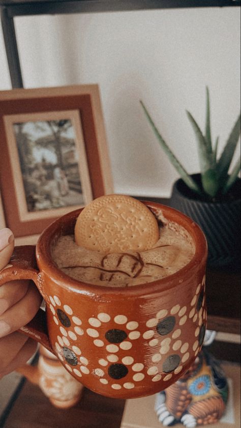 Mexican Theme Coffee Shop, Mexican Inspired Coffee Shop, Mexican Coffee Cups, Mexican Coffee Aesthetic, Mexican Coffee Shop Ideas, Mexican Coffee Shop Interior Design, Spanish Cafe Aesthetic, Senora Aesthetic, Mexican Apartment Aesthetic